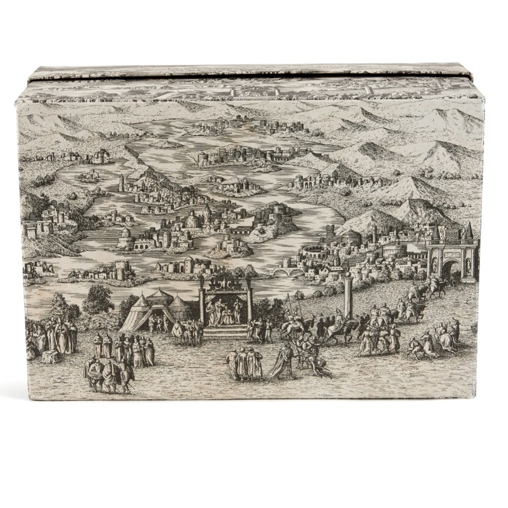 Gucci:  RARE Authentic Greek Chariot Storage Gift Boxes - Picture 4 of 14